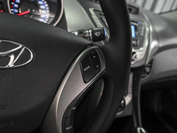 Hyundai Elantra V (MD) с пробегом 2012 года, цена 1 279 000 рублей, 112105 км, седан, Автокод Объявления