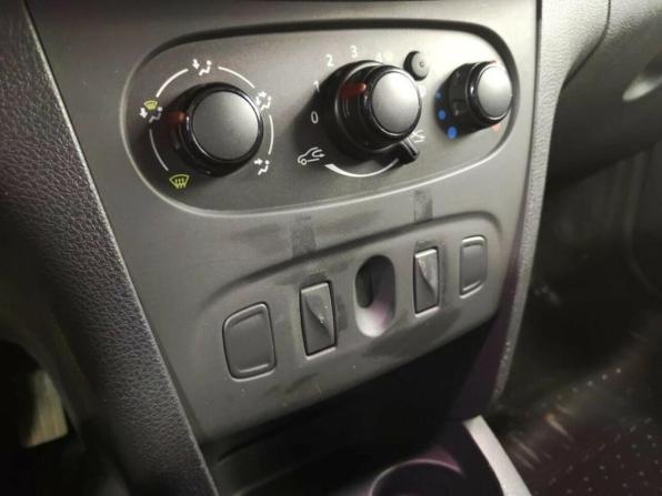 Renault Logan II с пробегом 2016 года, цена 718 241 рубль, 84184 км, седан, Автокод Объявления