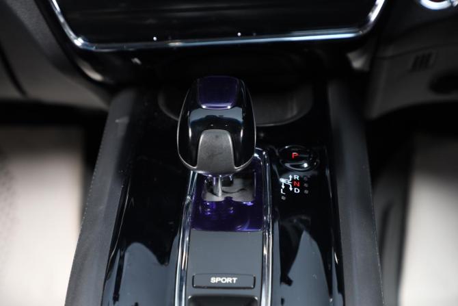 Honda Vezel I с пробегом 2015 года, цена 1 799 000 рублей, 141451 км, внедорожник, Автокод Объявления