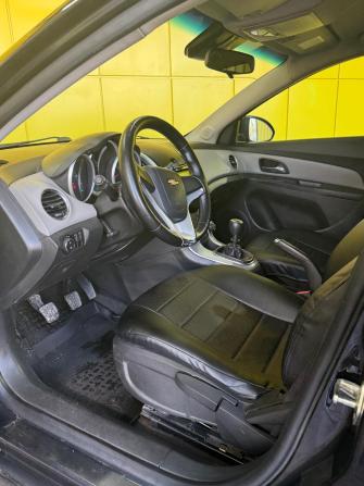 Chevrolet Cruze I Рестайлинг с пробегом 2013 года, цена 630 000 рублей, 240000 км, хэтчбек, Автокод Объявления