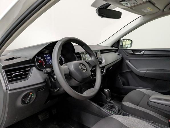 Skoda Rapid II с пробегом 2021 года, цена 1 600 000 рублей, 94262 км, лифтбек, Автокод Объявления