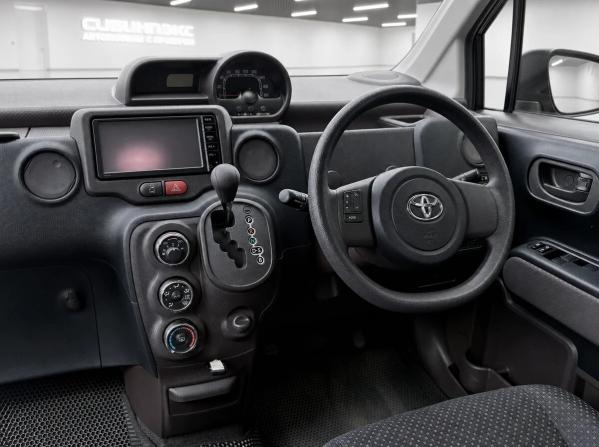 Toyota Spade с пробегом 2015 года, цена 889 000 рублей, 104650 км, минивэн, Автокод Объявления