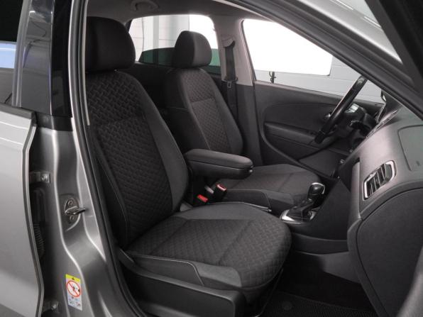 Volkswagen Polo V Рестайлинг с пробегом 2019 года, цена 1 113 000 рублей, 203907 км, седан, Автокод Объявления