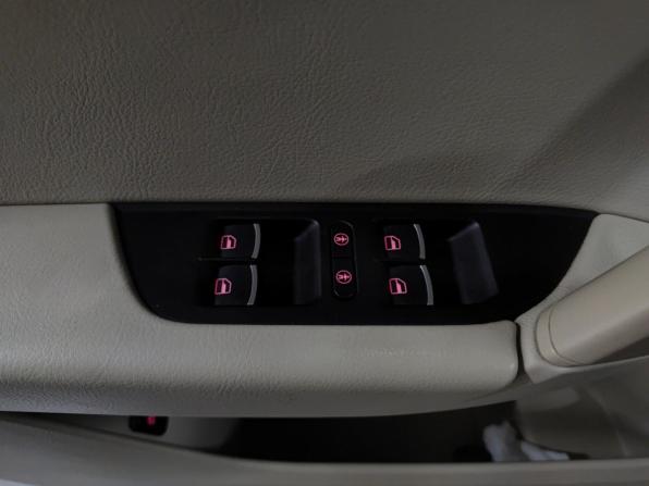 Volkswagen Touareg II с пробегом 2010 года, цена 1 999 000 рублей, 253077 км, внедорожник, Автокод Объявления