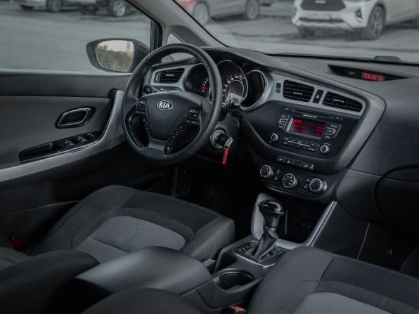 Kia Ceed II с пробегом 2015 года, цена 990 000 рублей, 113026 км, универсал, Автокод Объявления