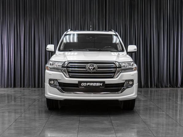 Toyota Land Cruiser 200 Series Рестайлинг 2 с пробегом 2015 года, цена 5 399 000 рублей, 268109 км, внедорожник, Автокод Объявления