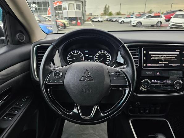 Mitsubishi Outlander III Рестайлинг 2 с пробегом 2018 года, цена 2 149 995 рублей, 109001 км, внедорожник, Автокод Объявления