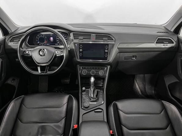Volkswagen Tiguan II с пробегом 2018 года, цена 2 744 000 рублей, 143172 км, внедорожник, Автокод Объявления
