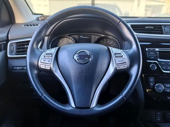 Nissan Qashqai II с пробегом 2017 года, цена 1 750 000 рублей, 70780 км, внедорожник, Автокод Объявления