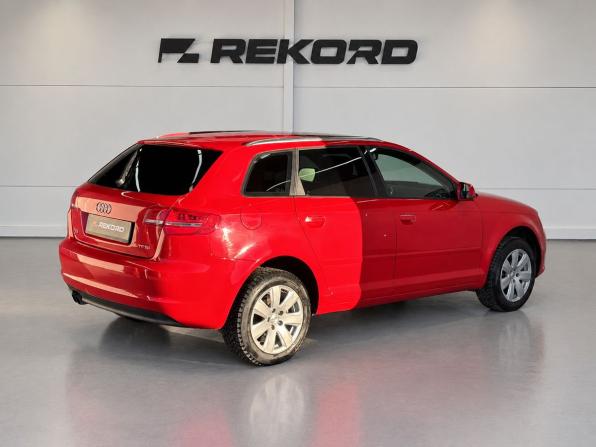 Audi A3 II (8P) Рестайлинг 2 с пробегом 2010 года, цена 949 000 рублей, 180264 км, хэтчбек, Автокод Объявления