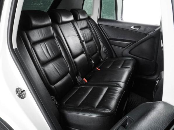 Volkswagen Tiguan I с пробегом 2010 года, цена 867 000 рублей, 291243 км, внедорожник, Автокод Объявления