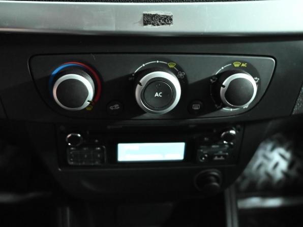 Renault Fluence I Рестайлинг с пробегом 2013 года, цена 770 000 рублей, 211103 км, седан, Автокод Объявления