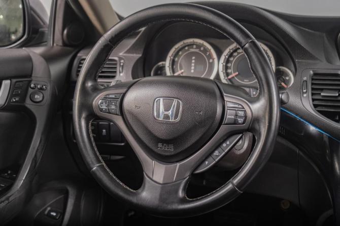 Honda Accord VIII Рестайлинг с пробегом 2011 года, цена 1 679 000 рублей, 250000 км, седан, Автокод Объявления