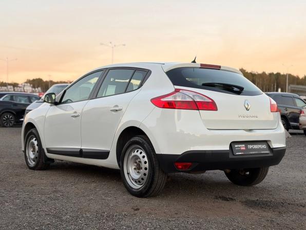Renault Megane III Рестайлинг 2 с пробегом 2014 года, цена 630 000 рублей, 120878 км, хэтчбек, Автокод Объявления
