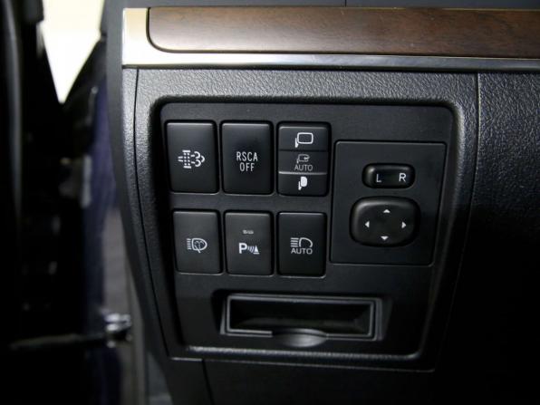 Toyota Land Cruiser 200 Series Рестайлинг 2 с пробегом 2020 года, цена 7 790 000 рублей, 111626 км, внедорожник, Автокод Объявления