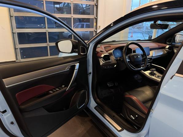 Geely Coolray I с пробегом 2022 года, цена 1 790 000 рублей, 91843 км, внедорожник, Автокод Объявления