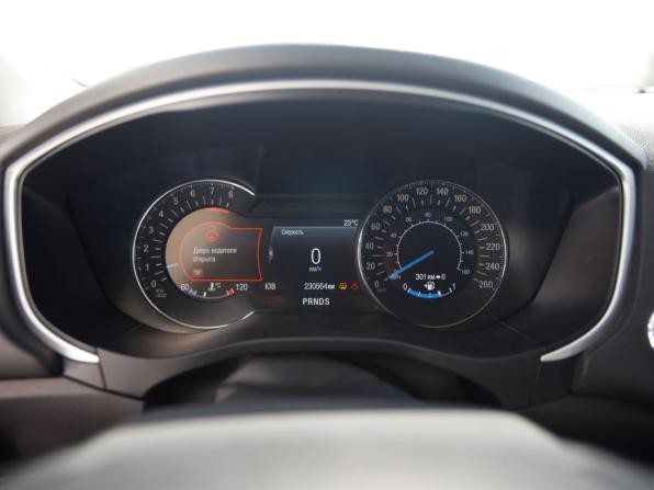 Ford Mondeo V с пробегом 2017 года, цена 1 370 000 рублей, 230562 км, седан, Автокод Объявления