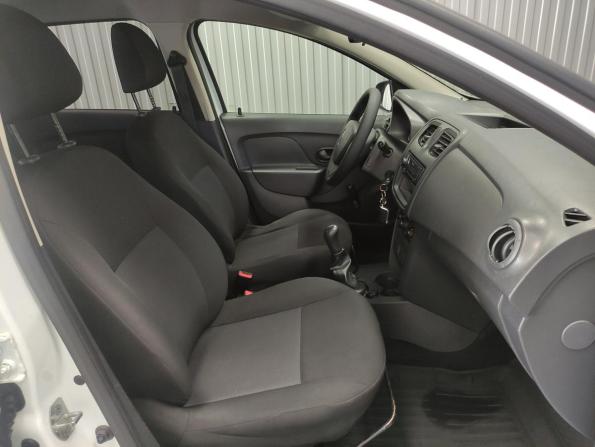 Renault Logan II Рестайлинг с пробегом 2018 года, цена 580 000 рублей, 133913 км, седан, Автокод Объявления