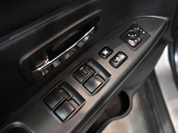 Mitsubishi ASX I Рестайлинг с пробегом 2014 года, цена 900 000 рублей, 251972 км, внедорожник, Автокод Объявления