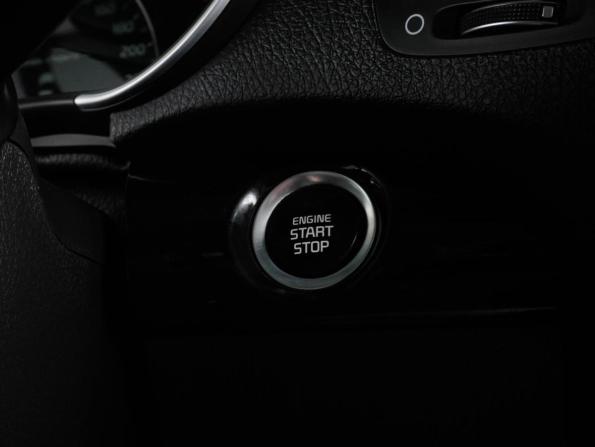 Kia Sorento II Рестайлинг с пробегом 2013 года, цена 1 799 000 рублей, 255194 км, внедорожник, Автокод Объявления