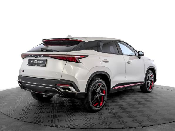 Omoda C5 I с пробегом 2023 года, цена 1 770 000 рублей, 53015 км, внедорожник, Автокод Объявления