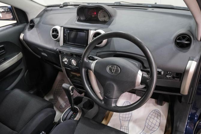 Toyota Ist I Рестайлинг с пробегом 2005 года, цена 499 000 рублей, 262985 км, хэтчбек, Автокод Объявления