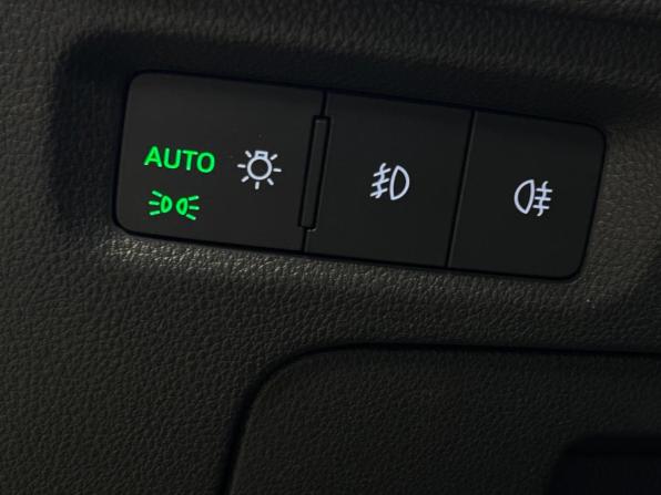 Skoda Octavia IV (A8) с пробегом 2021 года, цена 2 253 000 рублей, 103745 км, лифтбек, Автокод Объявления