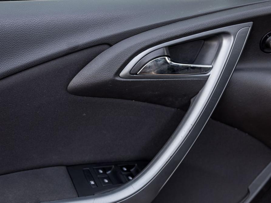 Opel Astra J Рестайлинг Казань  - изображение 9