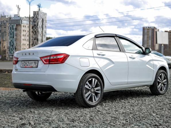 Lada (ВАЗ) Vesta I с пробегом 2021 года, цена 999 000 рублей, 68500 км, седан, Автокод Объявления