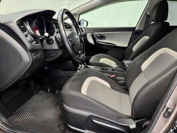 Kia Ceed II Рестайлинг с пробегом 2015 года, цена 1 299 000 рублей, 173582 км, хэтчбек, Автокод Объявления