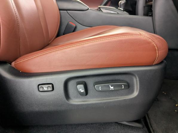 Lexus LX III Рестайлинг 2 с пробегом 2018 года, цена 7 950 000 рублей, 154891 км, внедорожник, Автокод Объявления