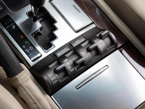 Lexus LX III с пробегом 2008 года, цена 2 699 000 рублей, 250282 км, внедорожник, Автокод Объявления
