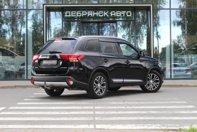 Mitsubishi Outlander III Рестайлинг 2 с пробегом 2016 года, цена 1 920 000 рублей, 130311 км, внедорожник, Автокод Объявления