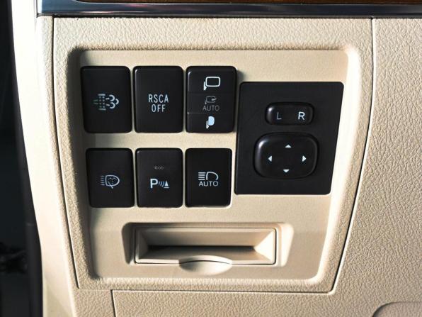Toyota Land Cruiser 200 Series Рестайлинг 2 с пробегом 2018 года, цена 6 789 000 рублей, 147335 км, внедорожник, Автокод Объявления