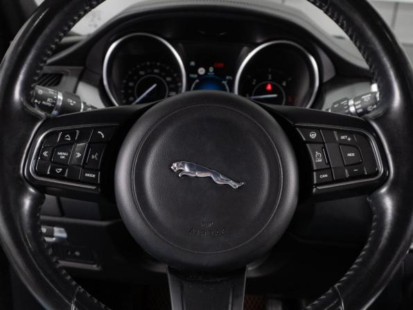 Jaguar E-Pace I с пробегом 2018 года, цена 2 549 000 рублей, 98233 км, внедорожник, Автокод Объявления