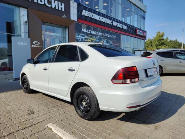 Volkswagen Polo V Рестайлинг с пробегом 2018 года, цена 1 000 130 рублей, 158998 км, седан, Автокод Объявления
