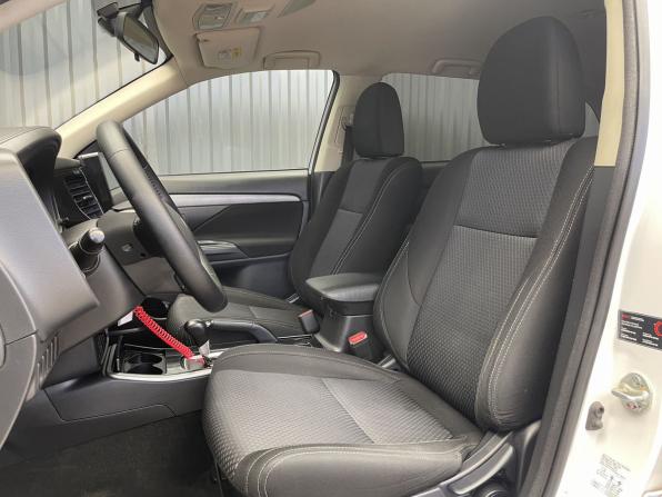 Mitsubishi Outlander III Рестайлинг 2 с пробегом 2017 года, цена 1 447 000 рублей, 270002 км, внедорожник, Автокод Объявления