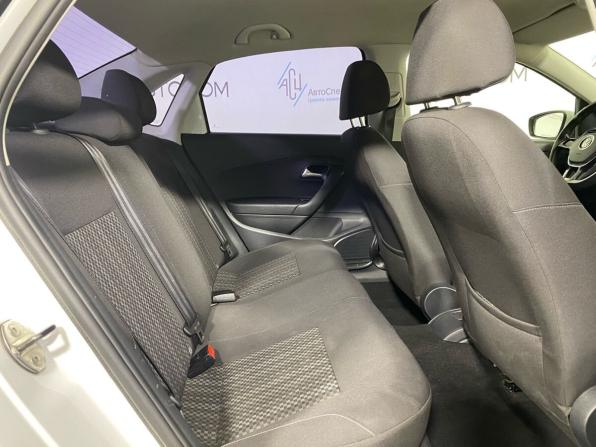 Volkswagen Polo V Рестайлинг с пробегом 2016 года, цена 1 010 000 рублей, 126534 км, седан, Автокод Объявления