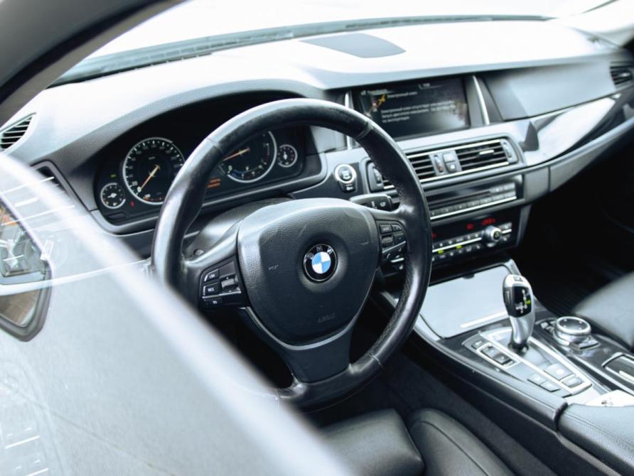 BMW 5 серии VI (F10/F11/F07) Рестайлинг Санкт-Петербург  - изображение 28