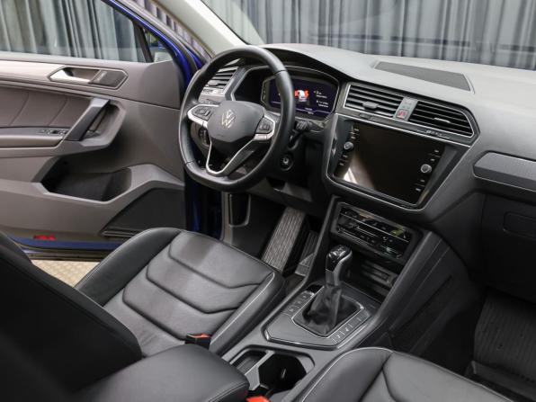 Volkswagen Tiguan II Рестайлинг с пробегом 2022 года, цена 2 798 000 рублей, 80250 км, внедорожник, Автокод Объявления