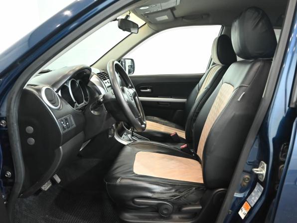 Suzuki Grand Vitara II Рестайлинг с пробегом 2011 года, цена 950 000 рублей, 292464 км, внедорожник, Автокод Объявления