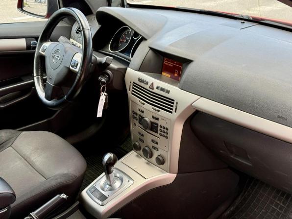 Opel Astra H Рестайлинг с пробегом 2007 года, цена 398 000 рублей, 162101 км, хэтчбек, Автокод Объявления