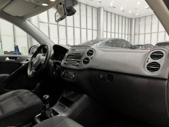 Volkswagen Tiguan I Рестайлинг с пробегом 2012 года, цена 950 000 рублей, 207836 км, внедорожник, Автокод Объявления