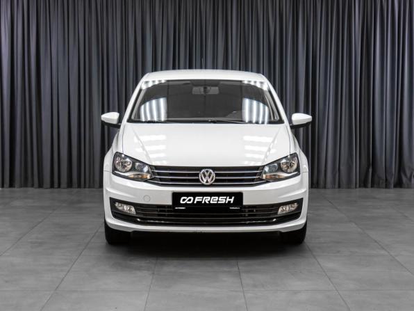 Volkswagen Polo V Рестайлинг с пробегом 2018 года, цена 1 359 000 рублей, 119310 км, седан, Автокод Объявления