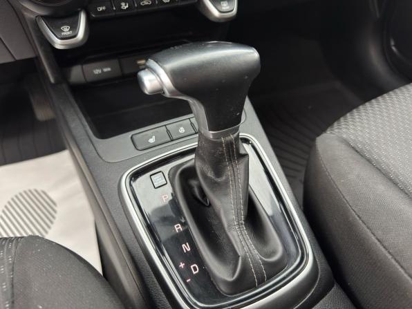 Kia Rio IV Рестайлинг с пробегом 2021 года, цена 1 750 000 рублей, 53780 км, седан, Автокод Объявления
