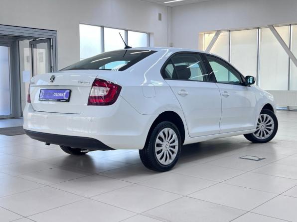 Skoda Rapid I Рестайлинг с пробегом 2019 года, цена 1 380 000 рублей, 87997 км, лифтбек, Автокод Объявления