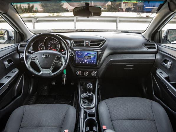 Kia Rio III Рестайлинг с пробегом 2017 года, цена 898 000 рублей, 157164 км, хэтчбек, Автокод Объявления