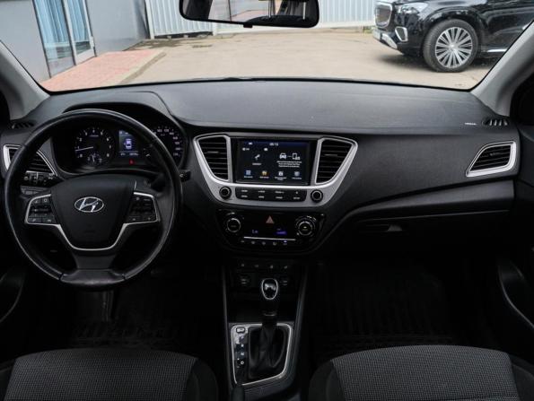 Hyundai Solaris II с пробегом 2019 года, цена 1 450 000 рублей, 68217 км, седан, Автокод Объявления