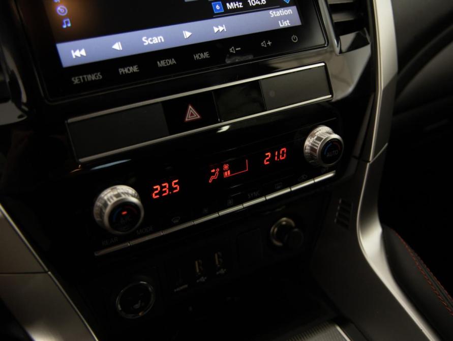 Mitsubishi Montero Sport III Рестайлинг Санкт-Петербург  - изображение 18