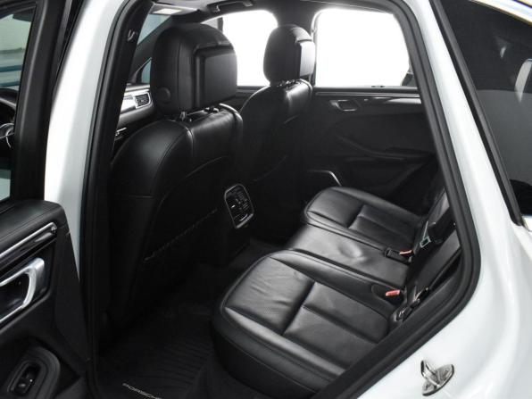 Porsche Macan I с пробегом 2014 года, цена 2 939 000 рублей, 99950 км, внедорожник, Автокод Объявления